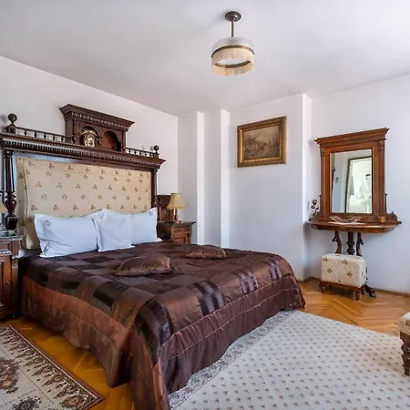 Villa-hotel Escala 4* Kluž