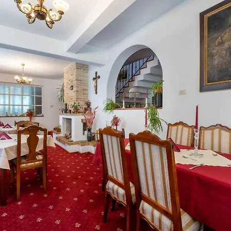 Hotel Villa-hotel Escala Kluž