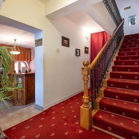 Villa-hotel Escala Kluž