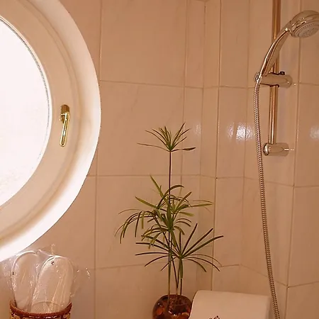 Villa-hotel Escala فندق 4*