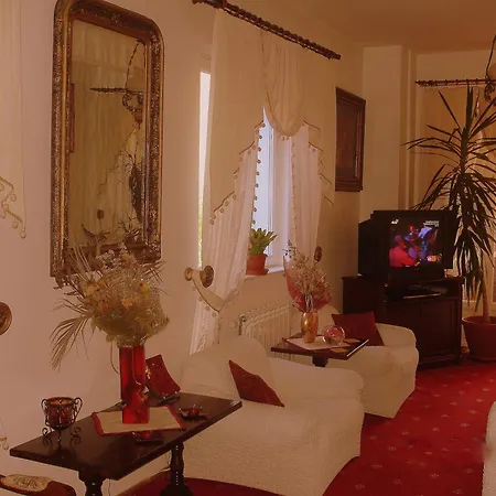 Villa-hotel Escala Hotel 4*