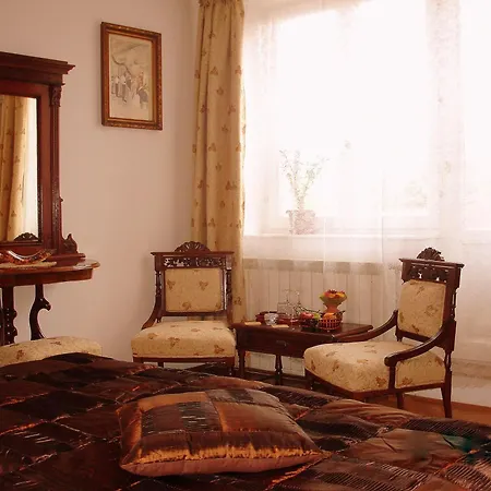 Villa-hotel Escala 4* Kluž