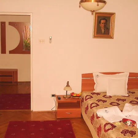 Villa-hotel Escala فندق كلوج-نابوكا