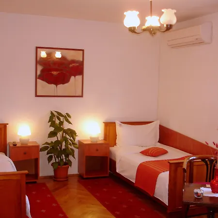 Villa-hotel Escala Kluž