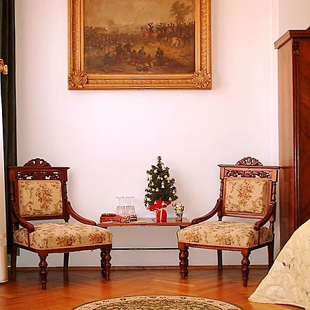 Villa-hotel Escala كلوج-نابوكا