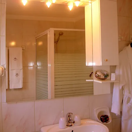 فندق Villa-hotel Escala 4*
