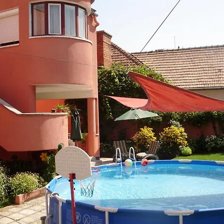 فندق Villa-hotel Escala 4*