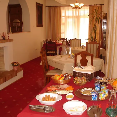 Villa-hotel Escala 4*