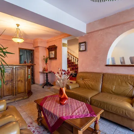 Villa-hotel Escala فندق كلوج-نابوكا