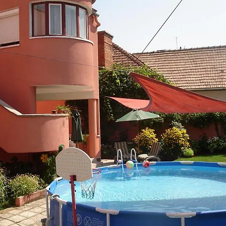 Villa-hotel Escala Hotel