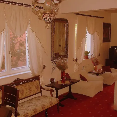 Villa-hotel Escala 4*