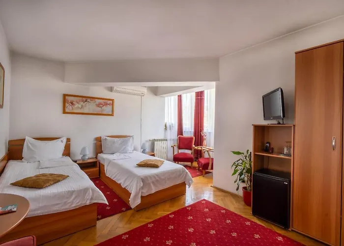 Villa-hotel Escala 4*