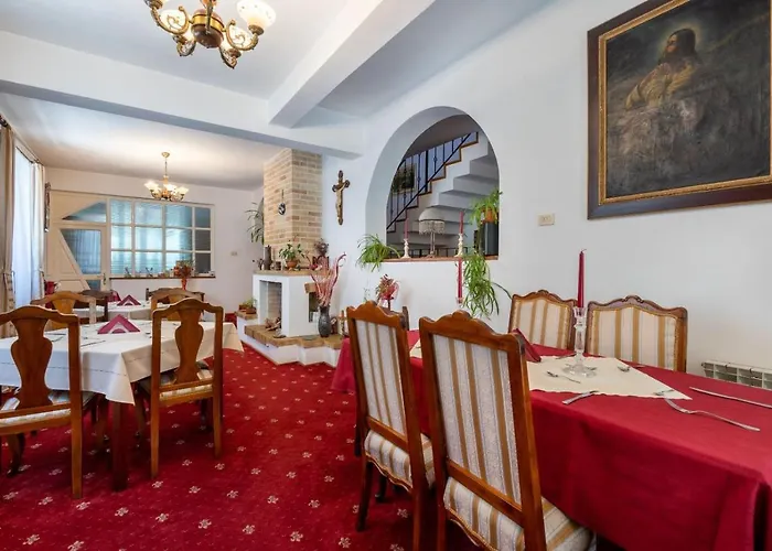 Otel Villa-hotel Escala Kaloşvar