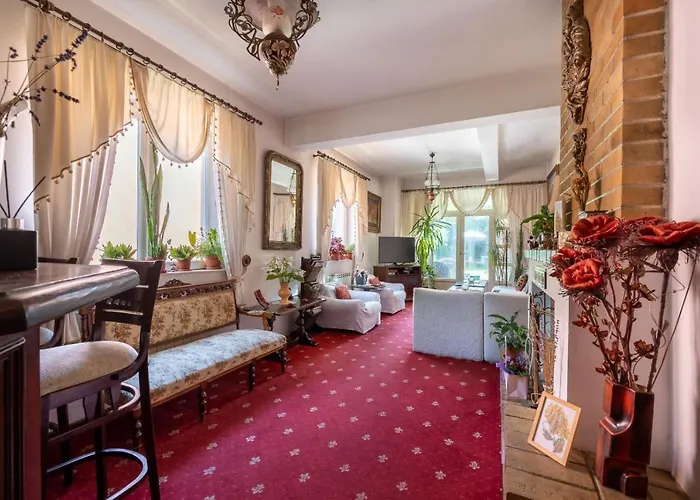 Villa-hotel Escala Kaloşvar