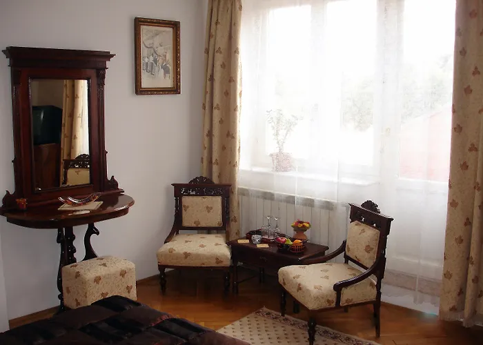 Villa-hotel Escala 4* Kluž