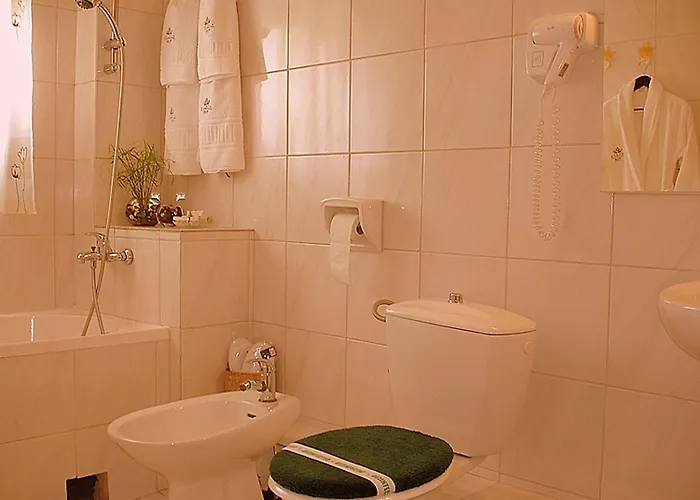 Villa-hotel Escala 4* Kaloşvar