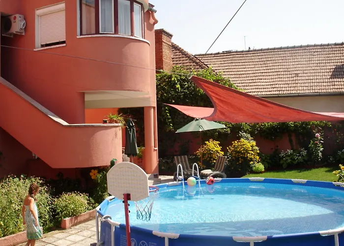 Otel Villa-hotel Escala 4*