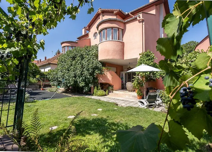 Villa-hotel Escala Otel Kaloşvar