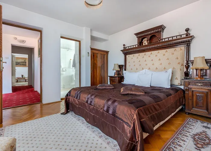 Villa-hotel Escala 4*